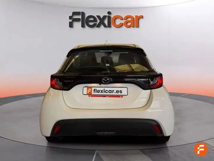 Mazda 2023, foto 4