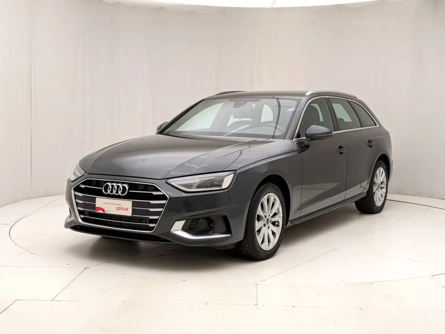 Audi A4 Avant 40 2.0 g-tron Business Advanced 170cv s-tron Nero - 1