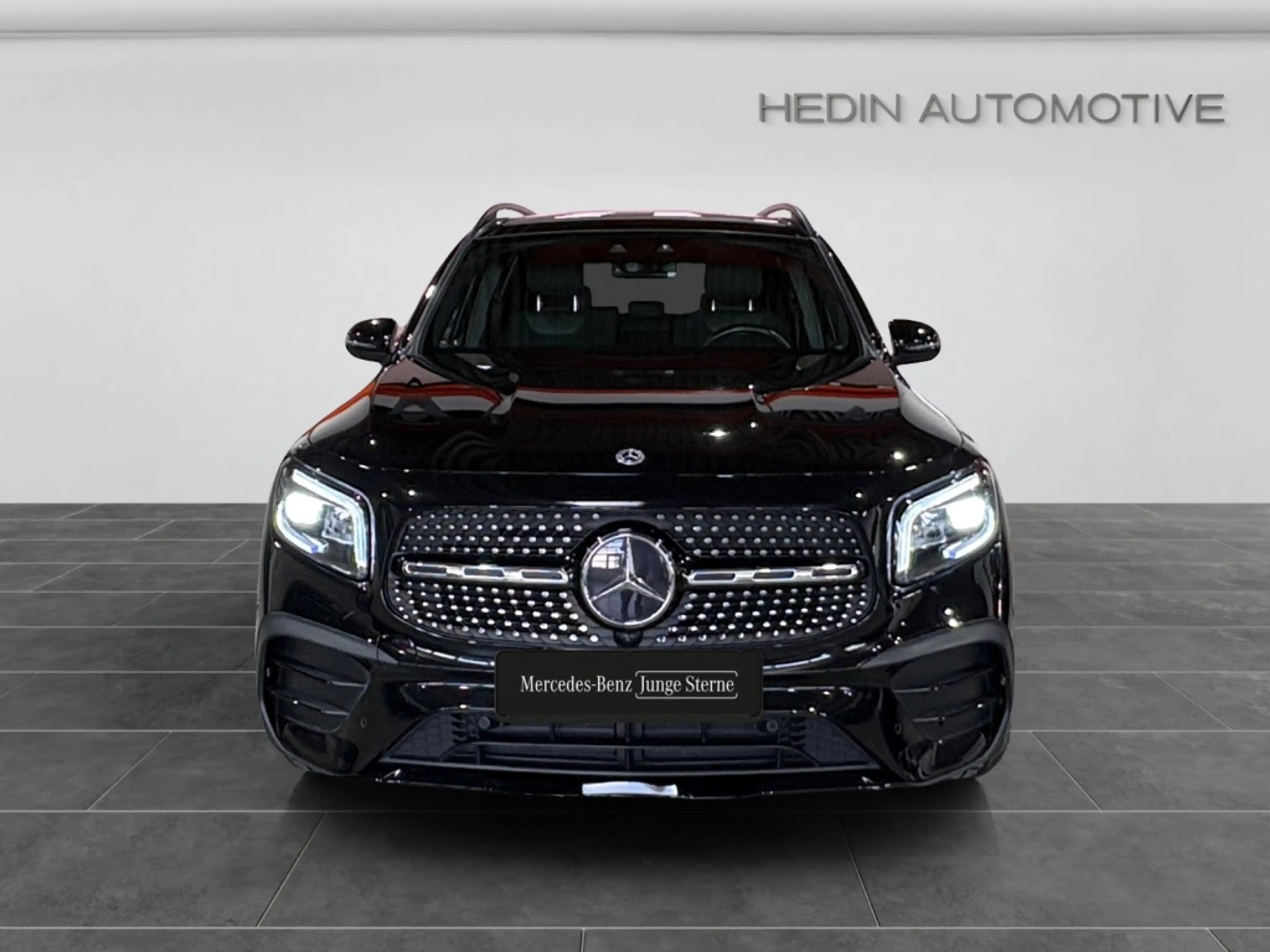 Mercedes-Benz GLB 250 AMG|NIGHT|PANO|KAM|LED|AHK|CarPlay|AMBI — photo 9