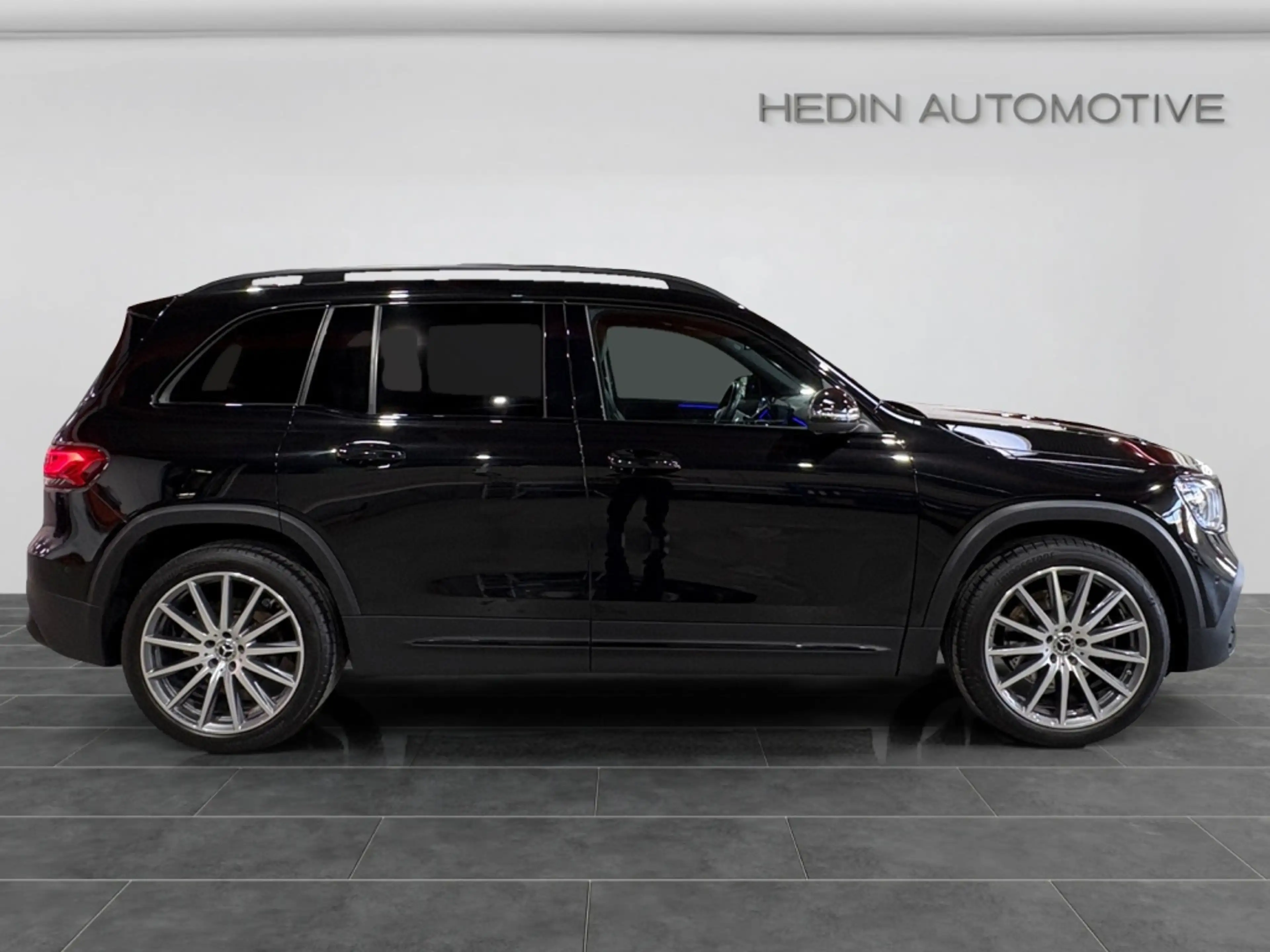 Mercedes-Benz GLB 250 AMG|NIGHT|PANO|KAM|LED|AHK|CarPlay|AMBI — photo 7