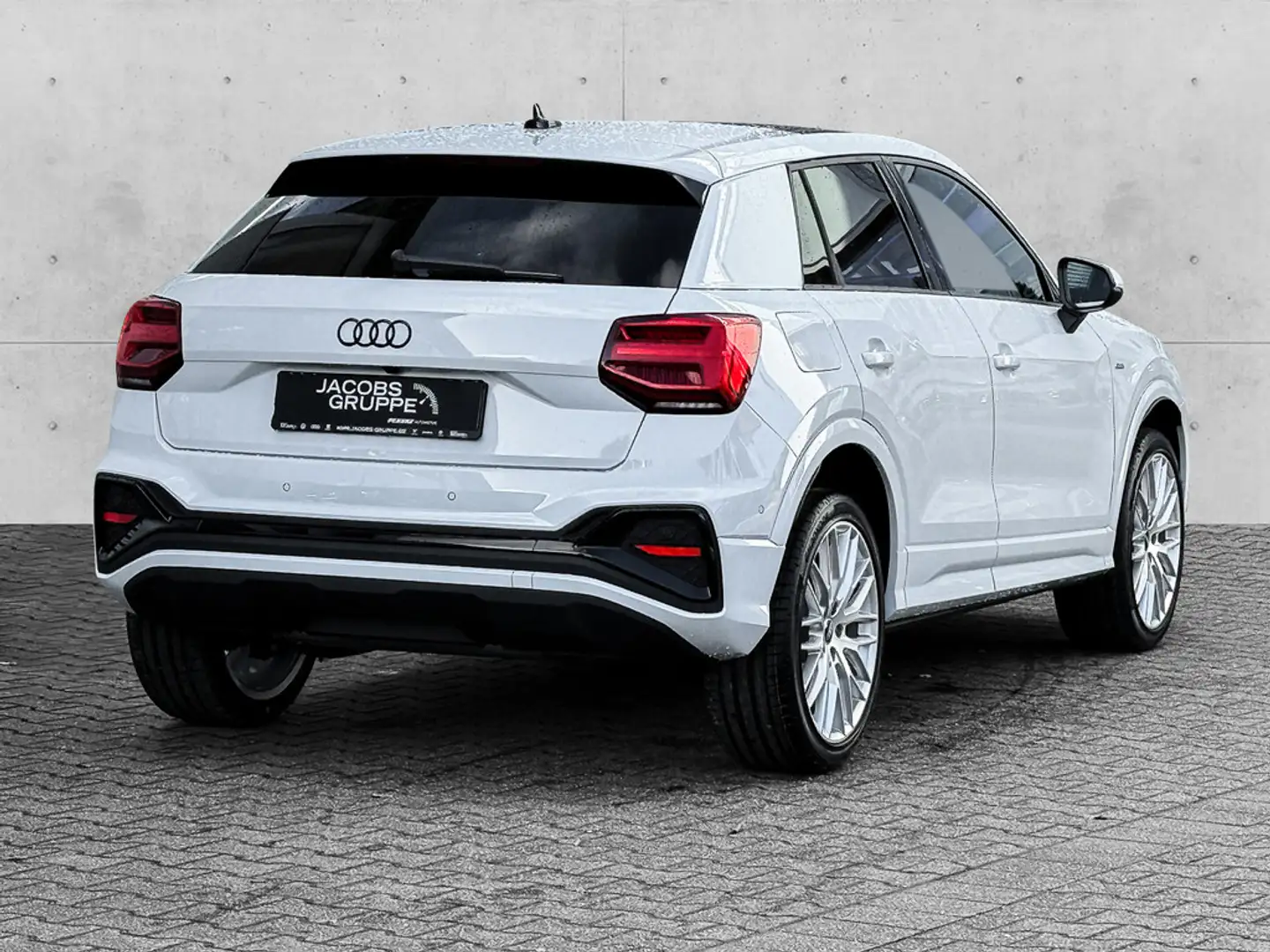 Audi Q2 S line 35 TFSI S tronic Black/AHK/Pano UPE EUR 54.975,- incl. Überf Weiß - 2