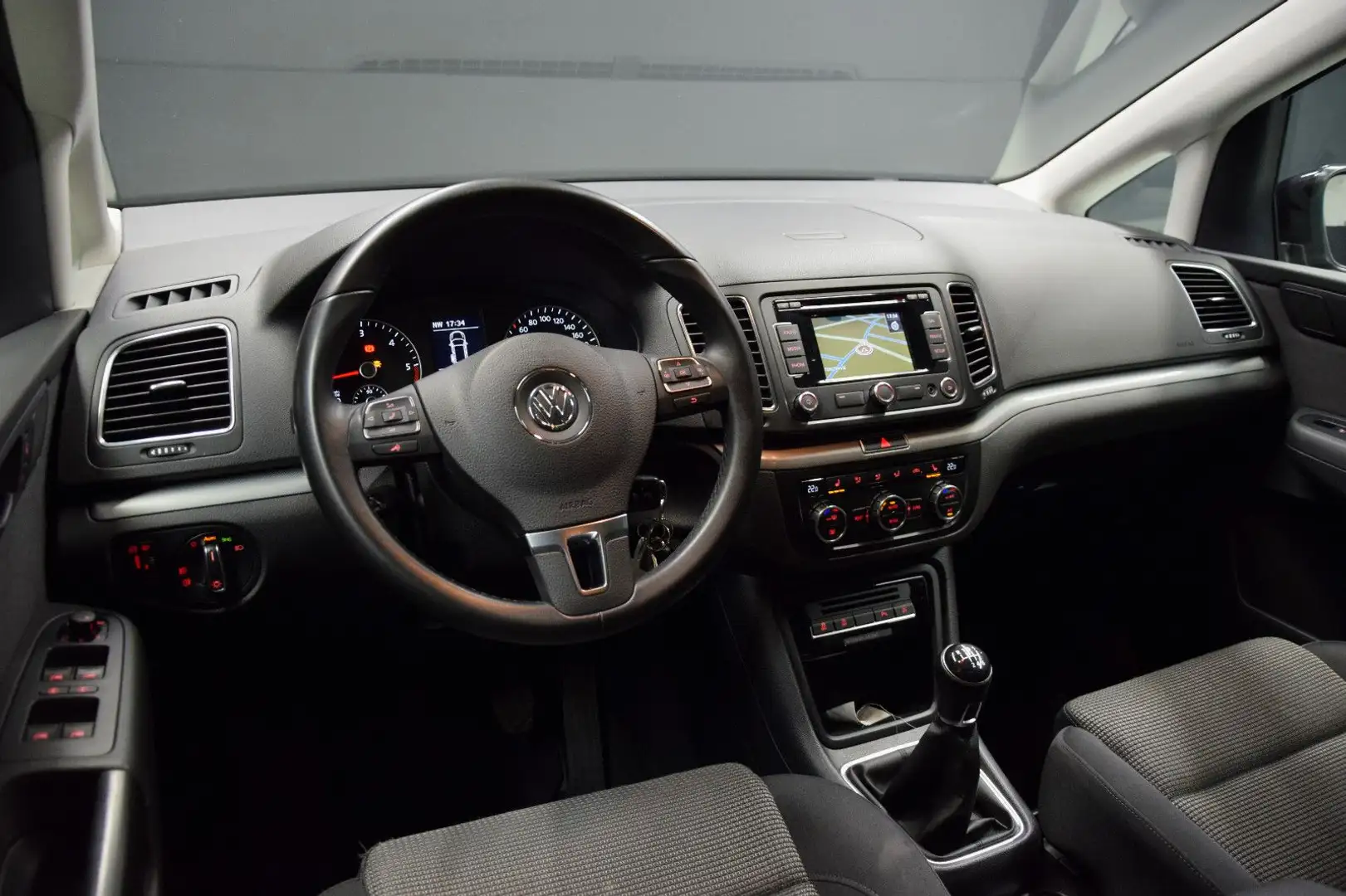 Volkswagen Sharan Comfortline BMT 7-Sitze Navi PDC 2xKlima Noir - 1