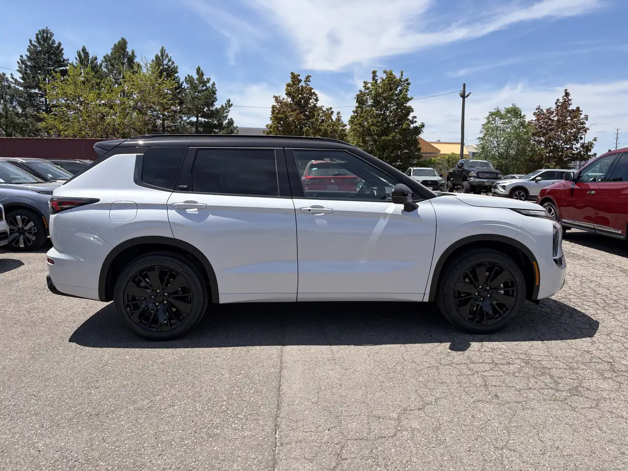 Mitsubishi Outlander снимка Mitsubishi Outlander
