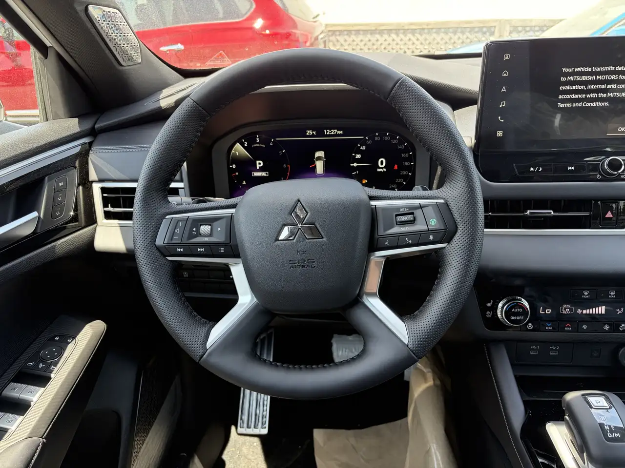 Mitsubishi Outlander снимка Mitsubishi Outlander