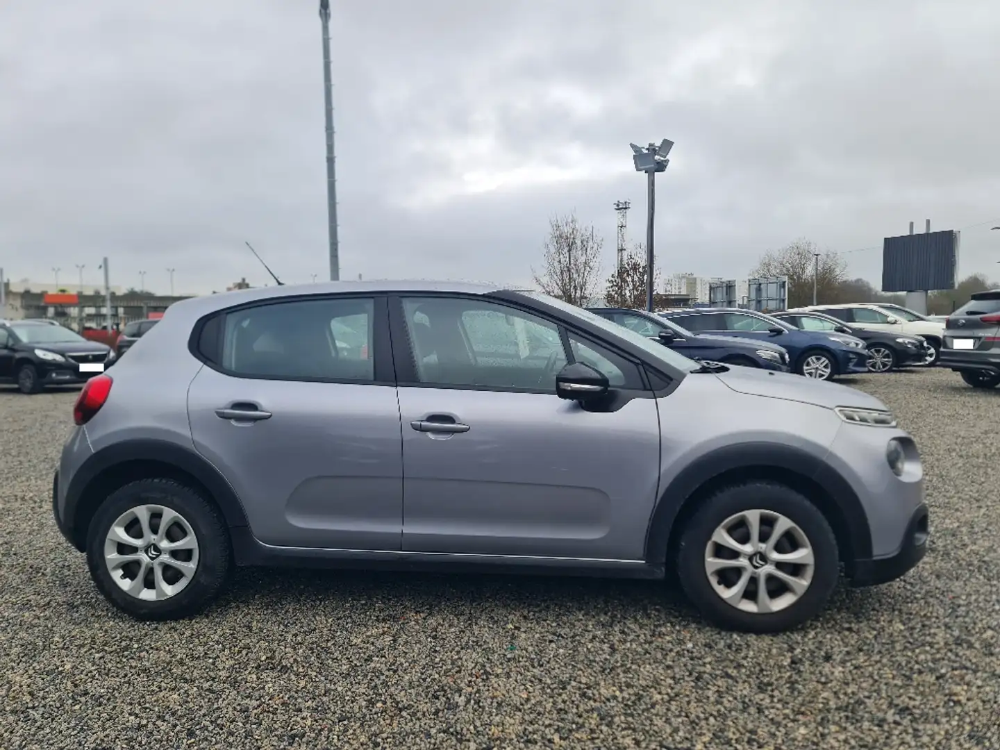 Citroen C3 1.2L 82 CV * REPRISE POSSIBLE * - 1