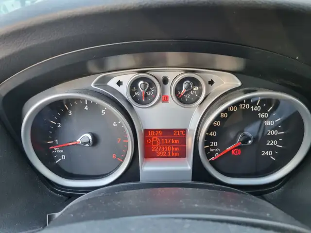Ford Focus view 15