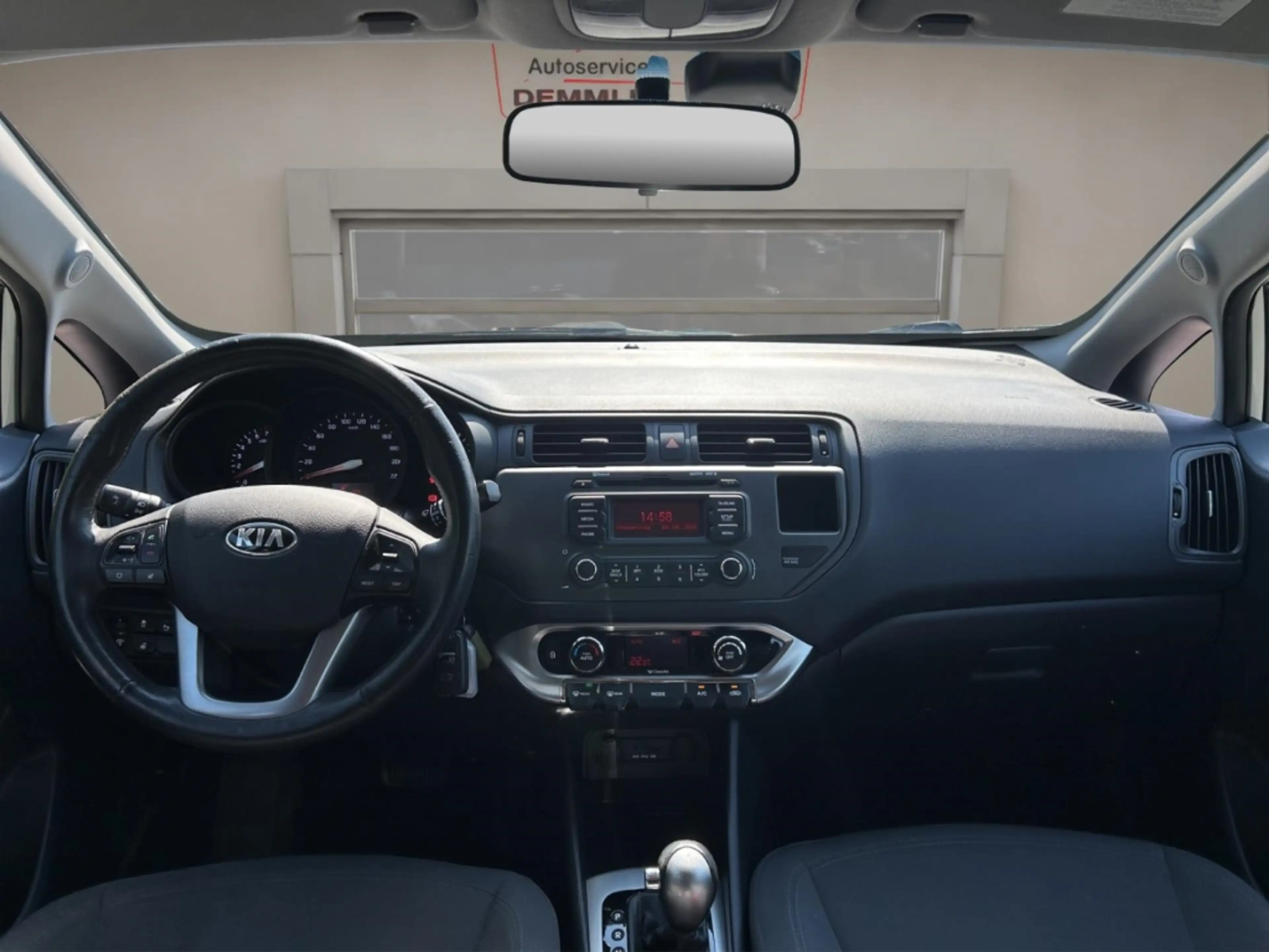 Kia Rio Spirit,Einparkhilfe,Lenkradheizung, Klimaanlage — photo 11