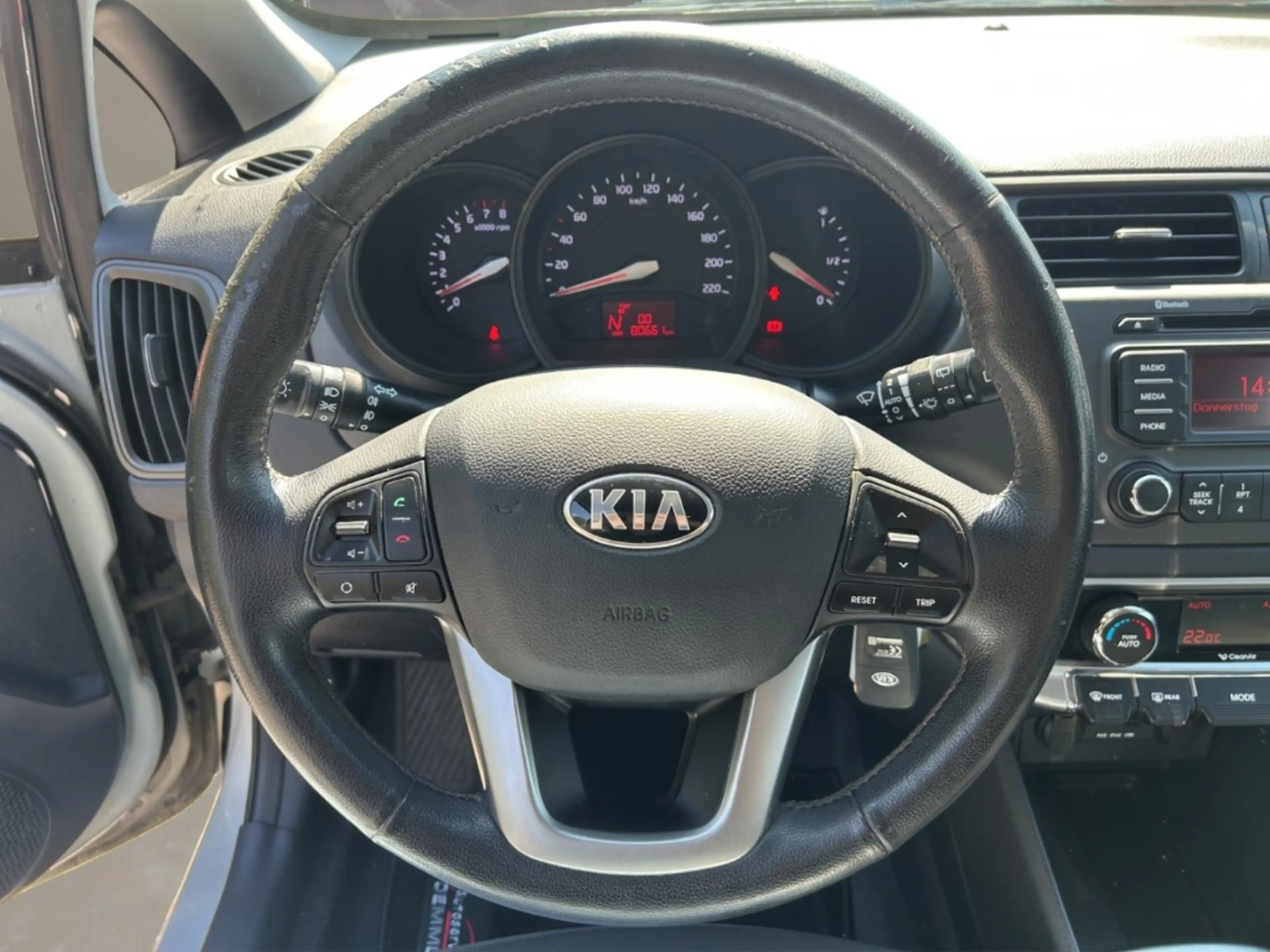 Kia Rio Spirit,Einparkhilfe,Lenkradheizung, Klimaanlage — photo 12