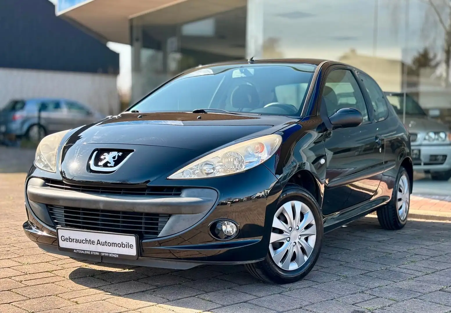 Peugeot 206 + 1.1 "Basis" *AHK* Noir - 1