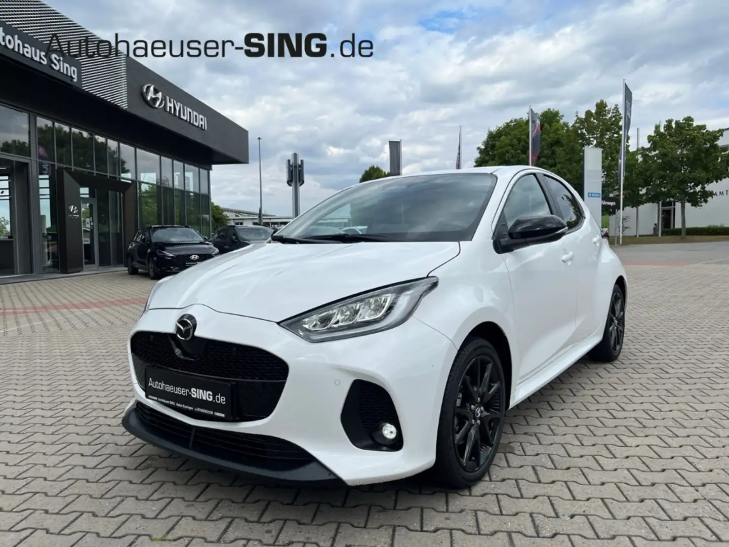 Mazda 2 Homura Automatik Kamera Keyless LED Induktion Weiß - 1
