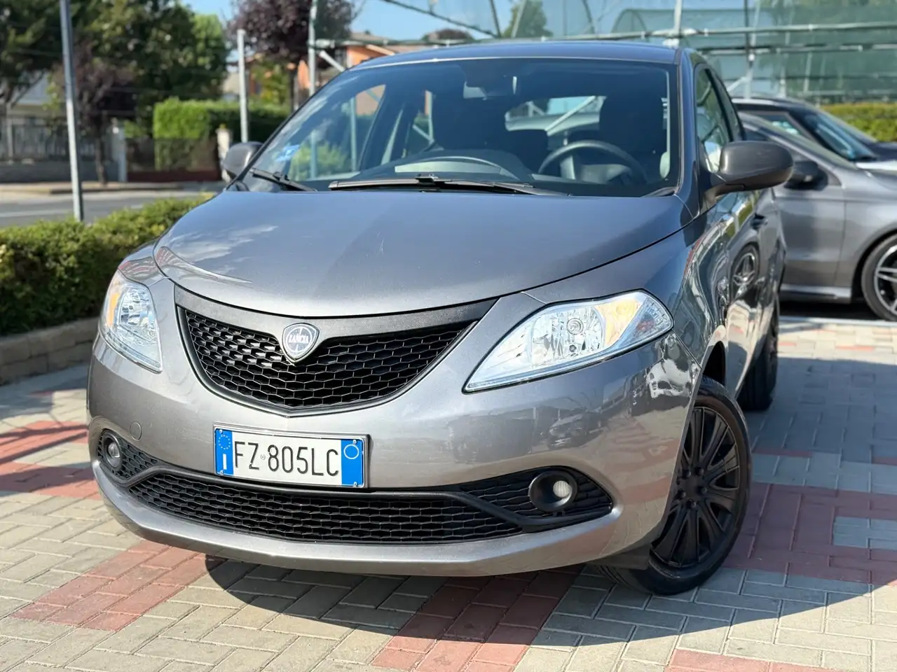 Lancia Ypsilon