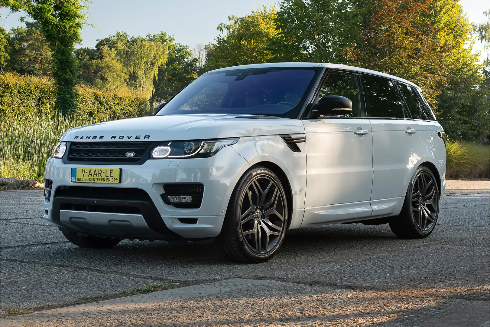 Land Rover Range Rover Sport 4.4 Aut. SDV8 Autobiography Vogue GRIJS KENTEKEN L Weiß - 1