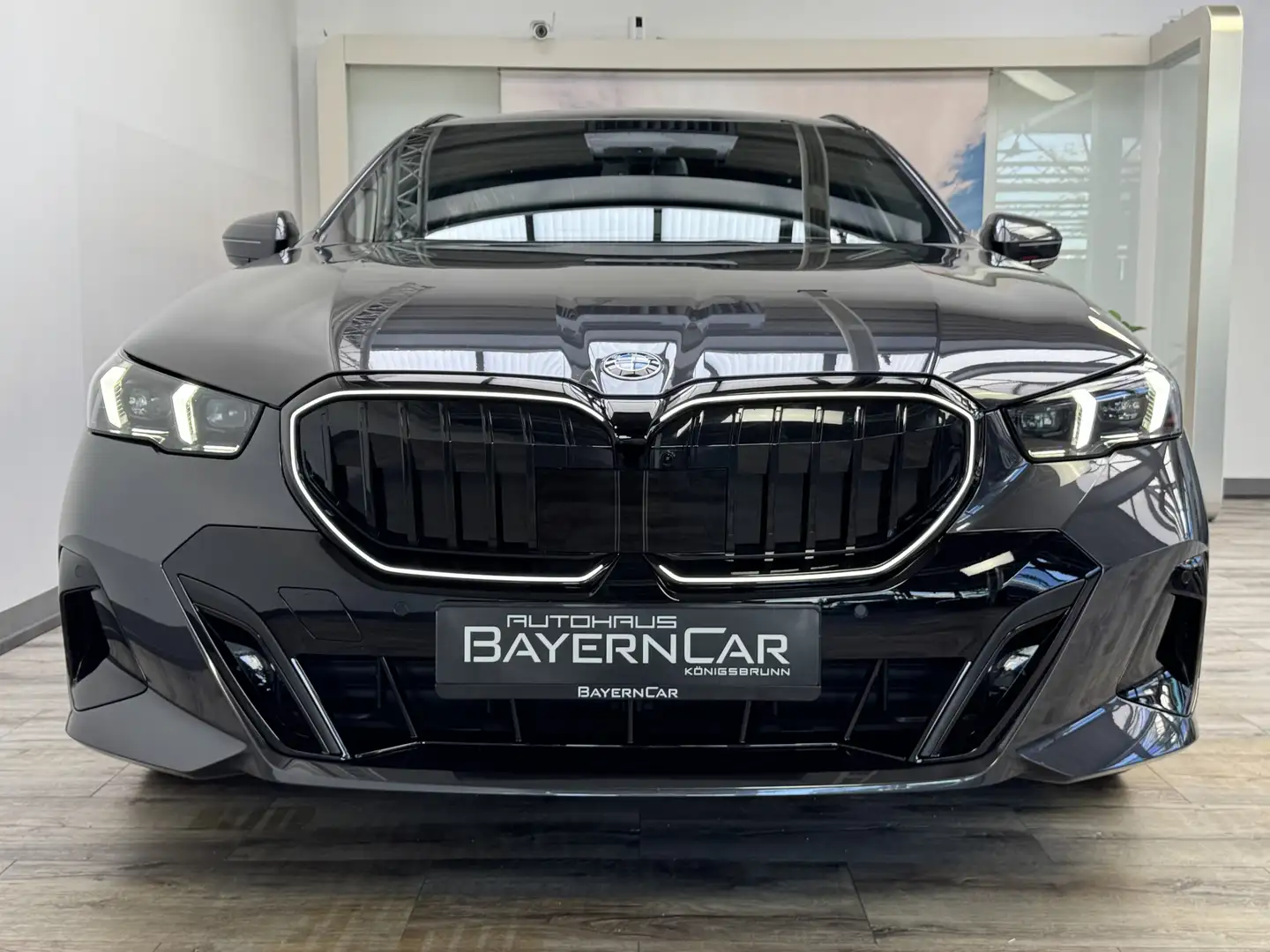 BMW 540 xDr M Sport Pro Sitzlüft. ACC Pano B&W AHK Gris - 2