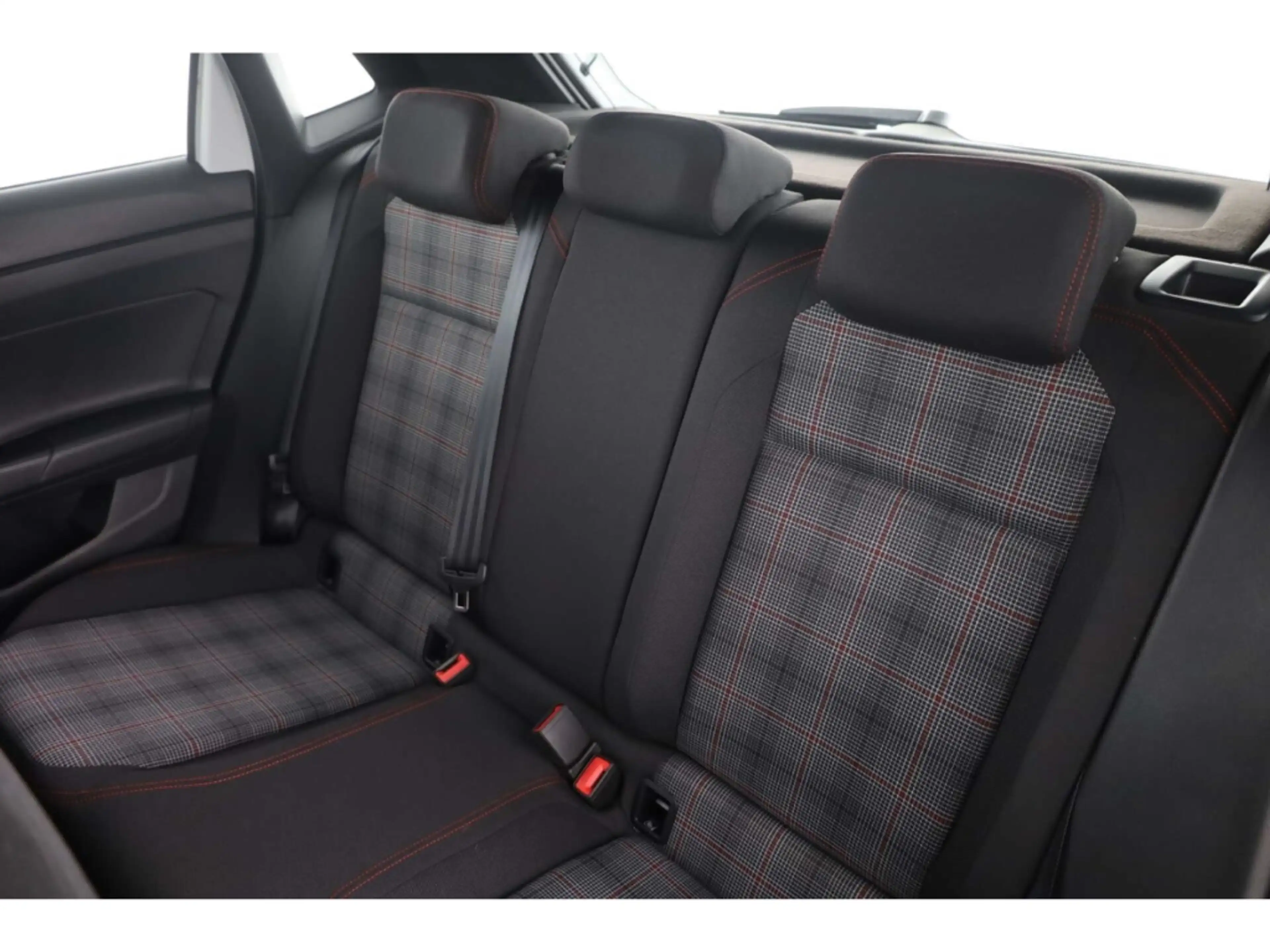 Volkswagen Polo GTI 2.0 TSI — photo 11