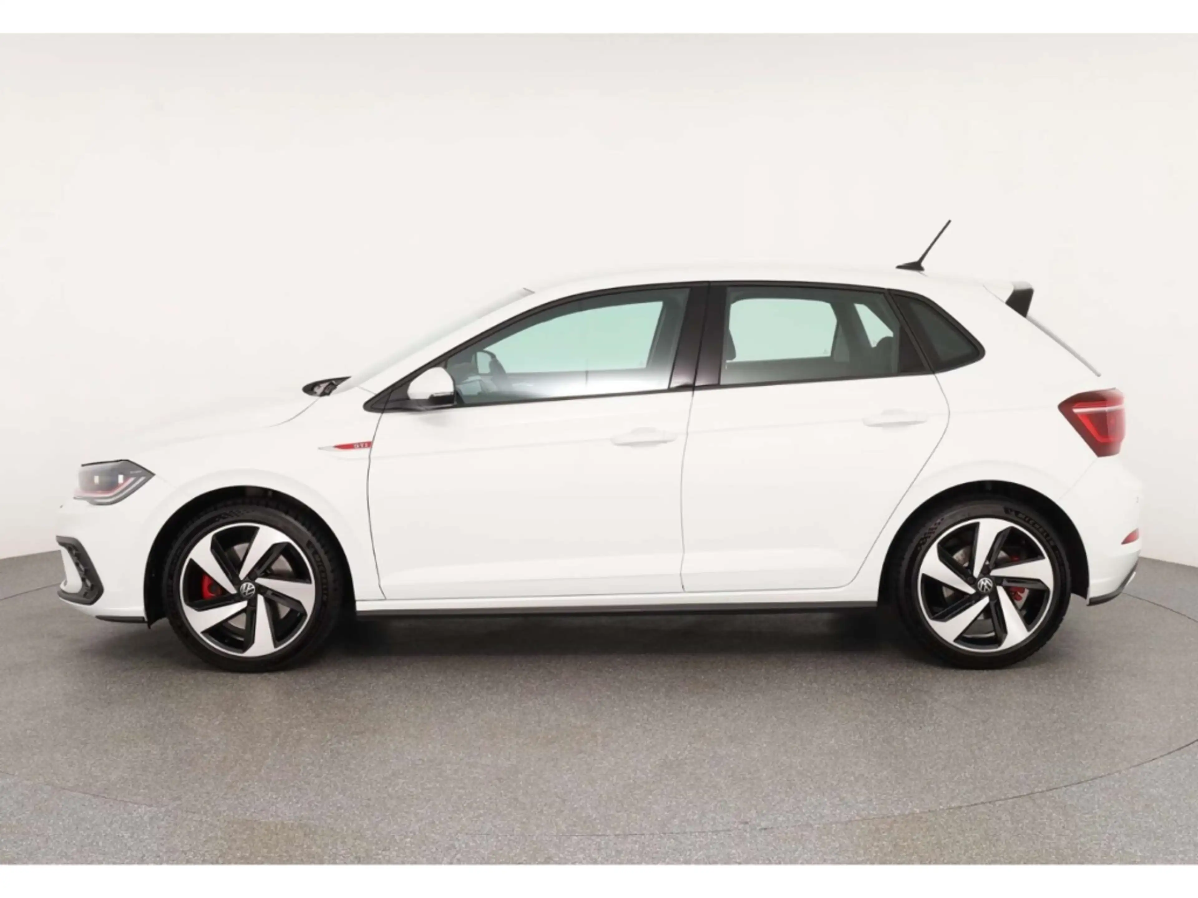 Volkswagen Polo GTI 2.0 TSI — photo 5