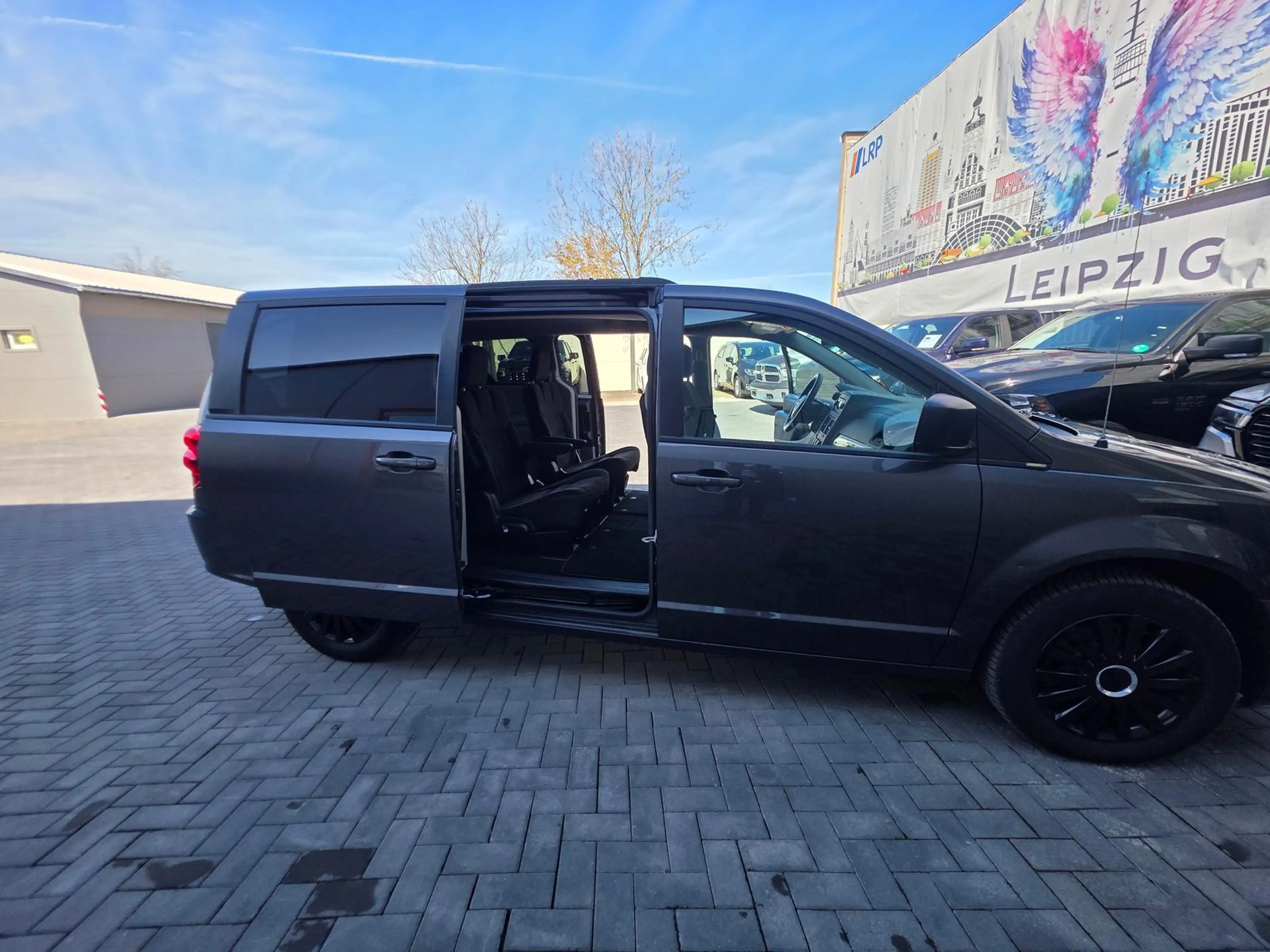 Dodge Grand Caravan 3.6l,Sitzhzg.,Tempomat,7Sitzer,USB — photo 6
