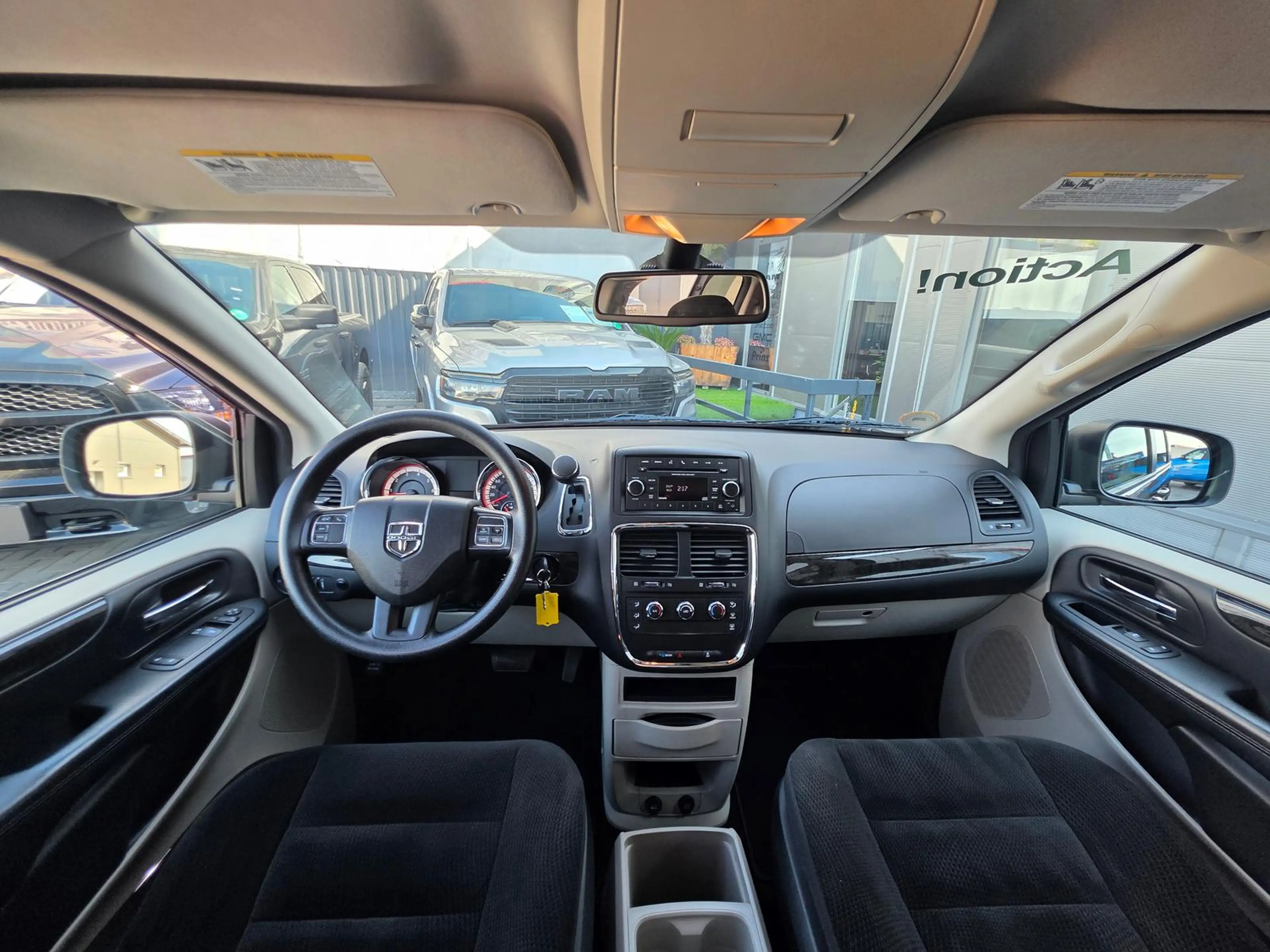 Dodge Grand Caravan 3.6l,Sitzhzg.,Tempomat,7Sitzer,USB — photo 9