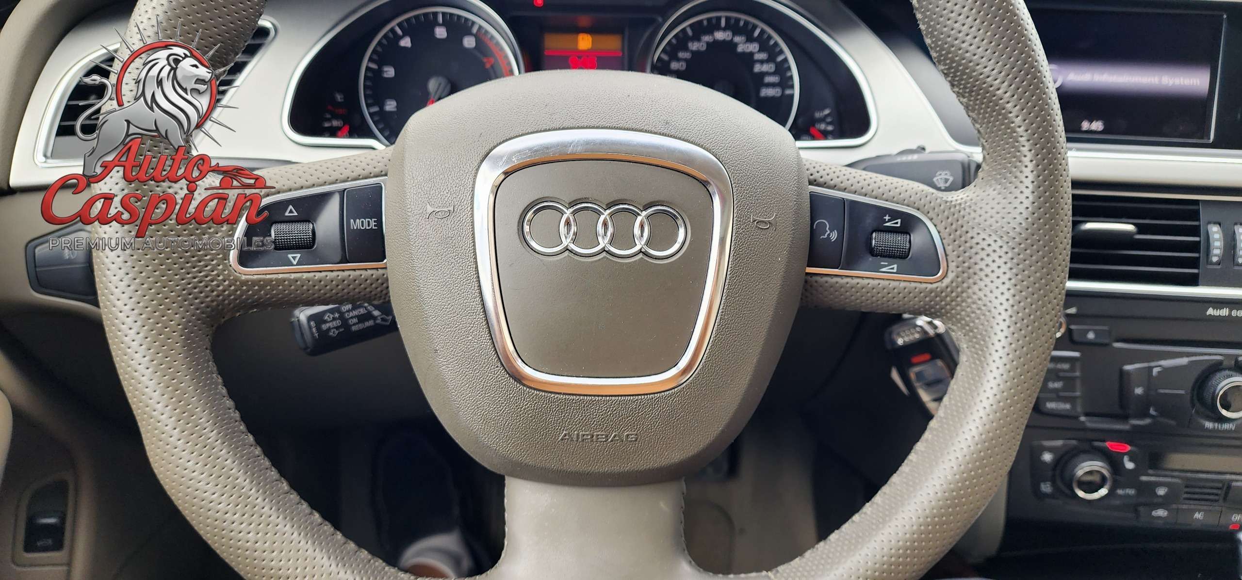 2010 Audi A5 Quattro 2.0T thumb 9