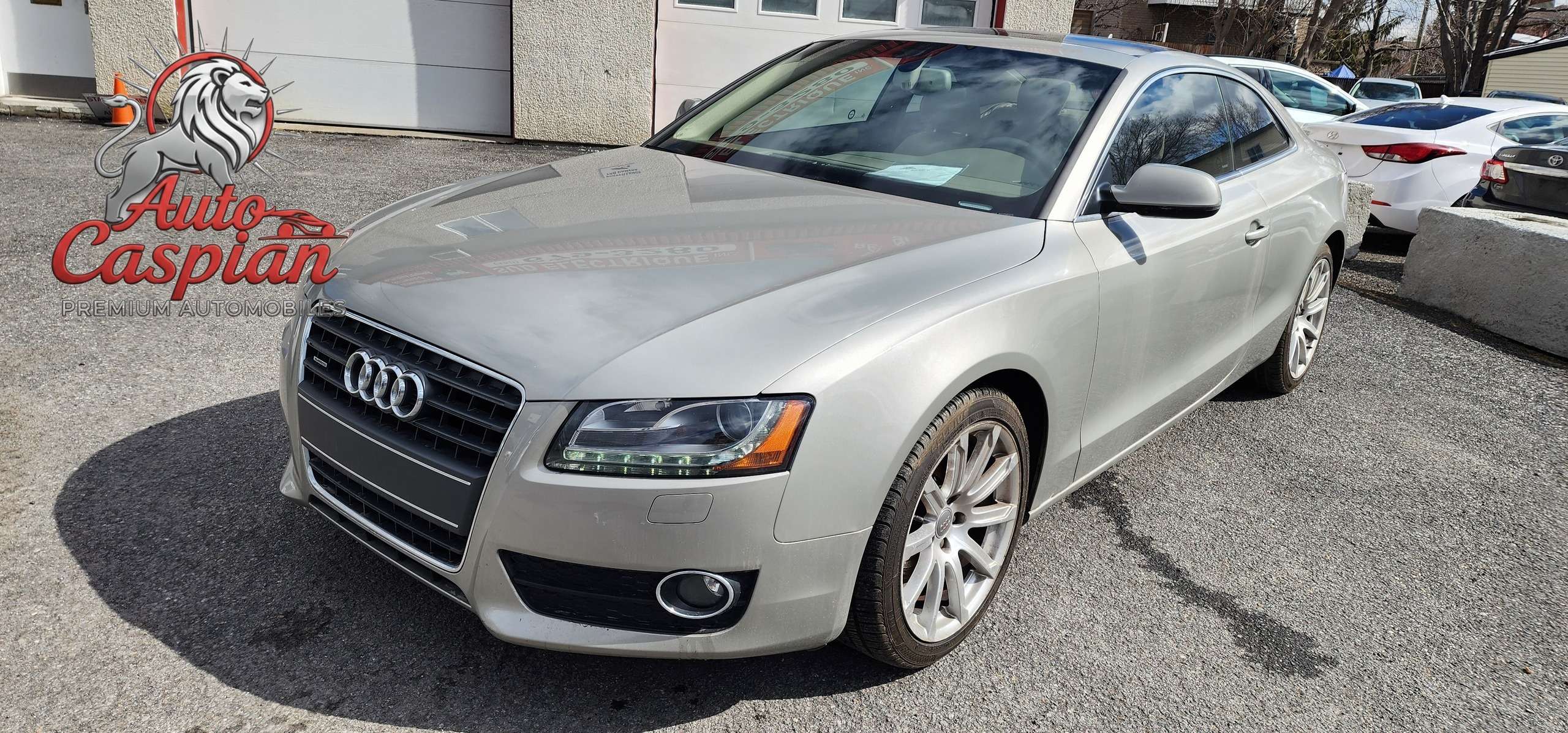 2010 Audi A5 Quattro 2.0T alt 2