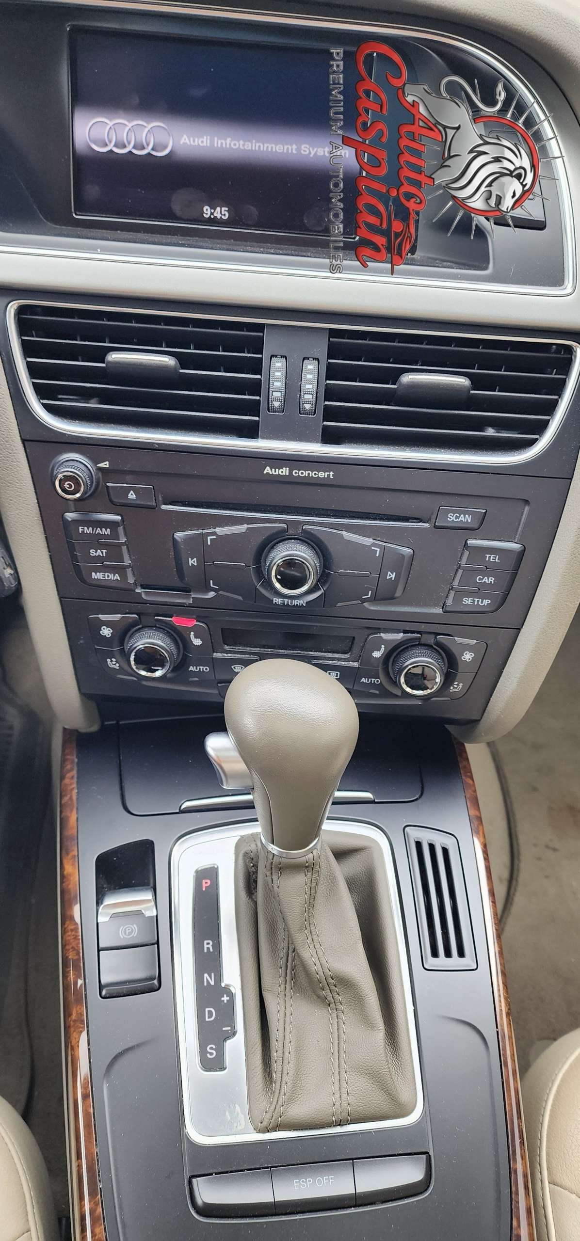2010 Audi A5 Quattro 2.0T thumb 13