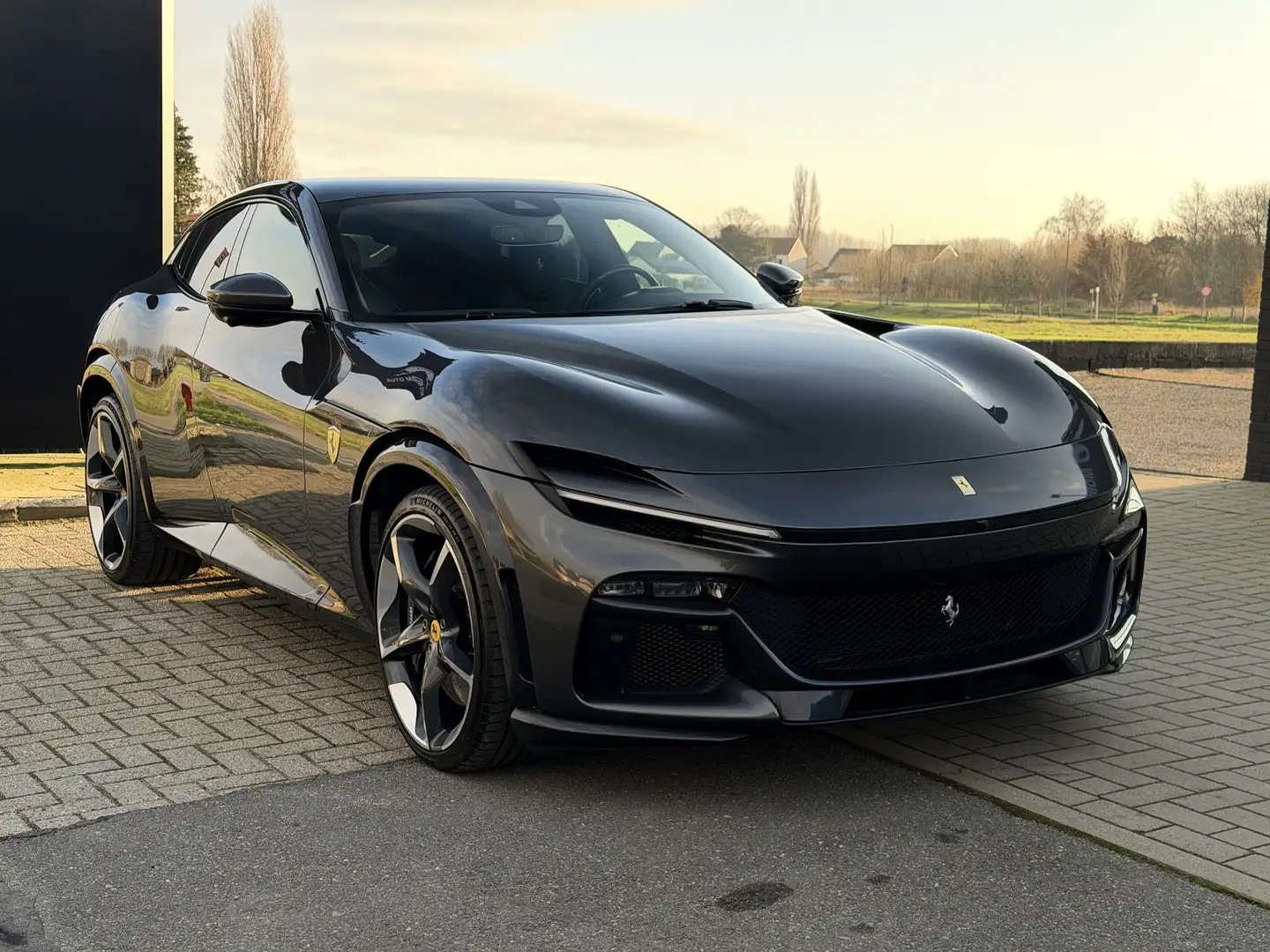 Ferrari Purosangue CARBON PACK//TOP SPEC LIKE NEW 0483/47.20.60 Schwarz - 2