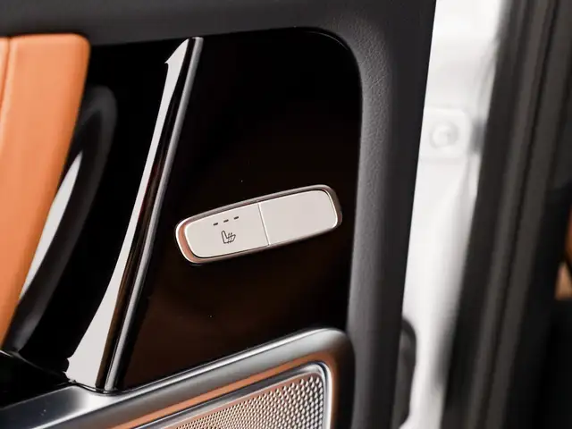 Mercedes-Benz G-Class view 16