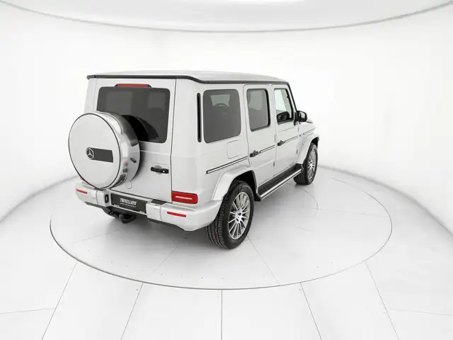 Mercedes-Benz G-Class view 3