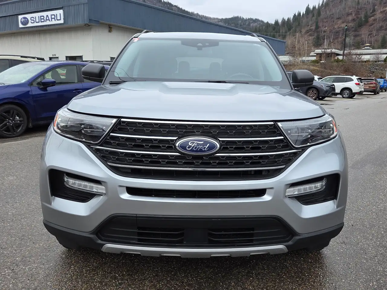 Ford Explorer снимка Ford Explorer