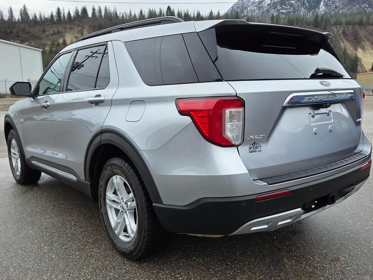 Ford Explorer снимка Ford Explorer