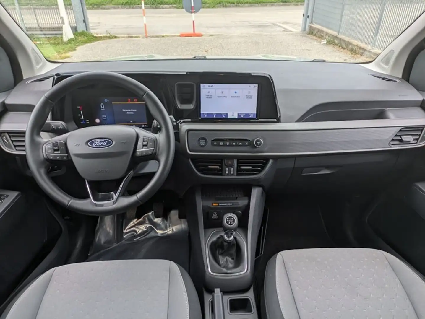 Ford Tourneo Courier 125CV EcoBoost Titanium PRONTA CONSEGNA Gris - 2