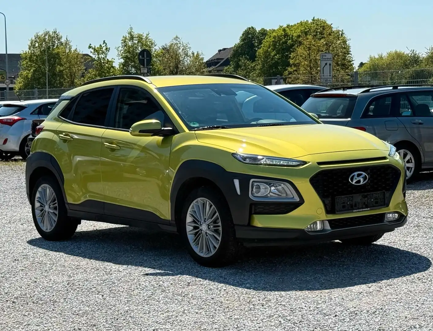 Hyundai KONA 1.6i AUTOMATIK+NAVI+KAMERA+CAR PLAY+SHZ+LM Zelená - 1