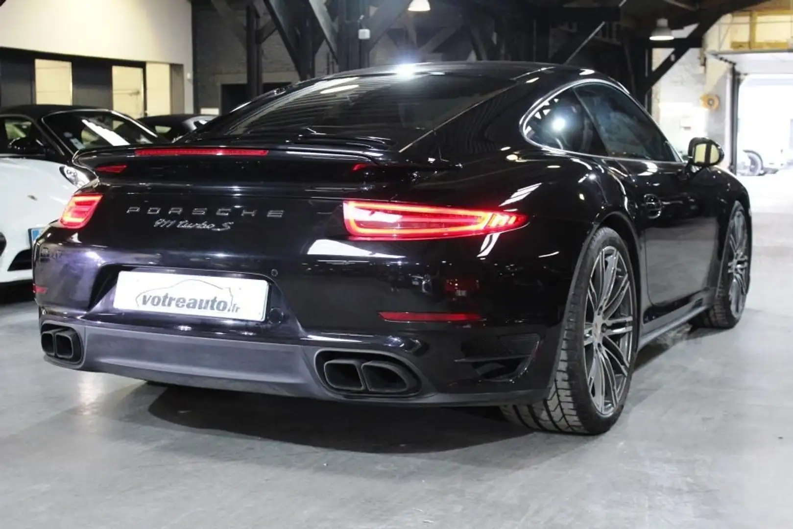 Porsche 911 (991) 3.8 560 TURBO S Schwarz - 2