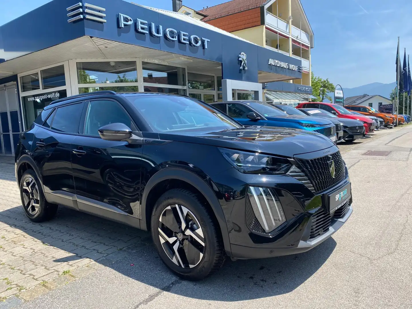 Peugeot 2008 GT PureTech 130 EAT8 Zwart - 1