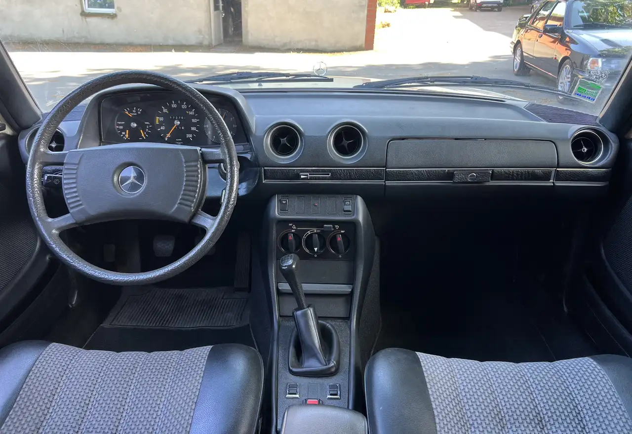 Mercedes-Benz 250, foto 8