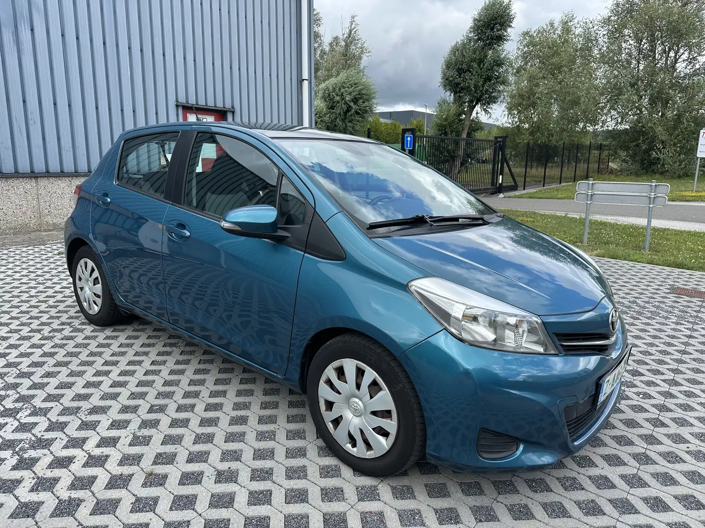 Toyota Yaris 1.4 D-4D Lounge DPF - 1