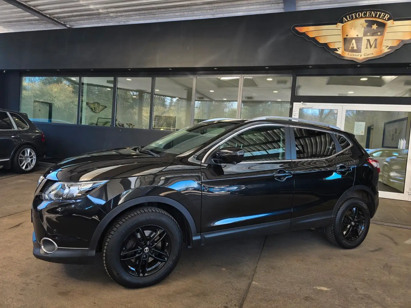 Nissan Qashqai N-Connecta PANORAMA/360°KAMERA/NAVI/AHK Schwarz - 2