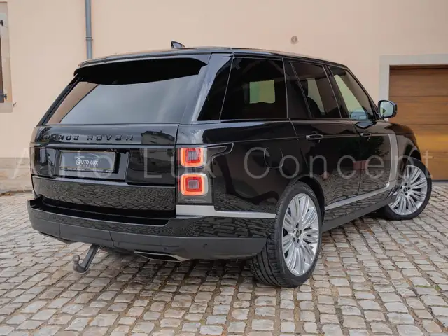 Land Rover Range Rover view 3
