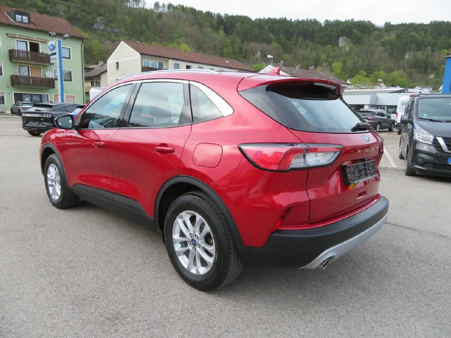 Ford Kuga Plug-In Hybrid Titanium - 2