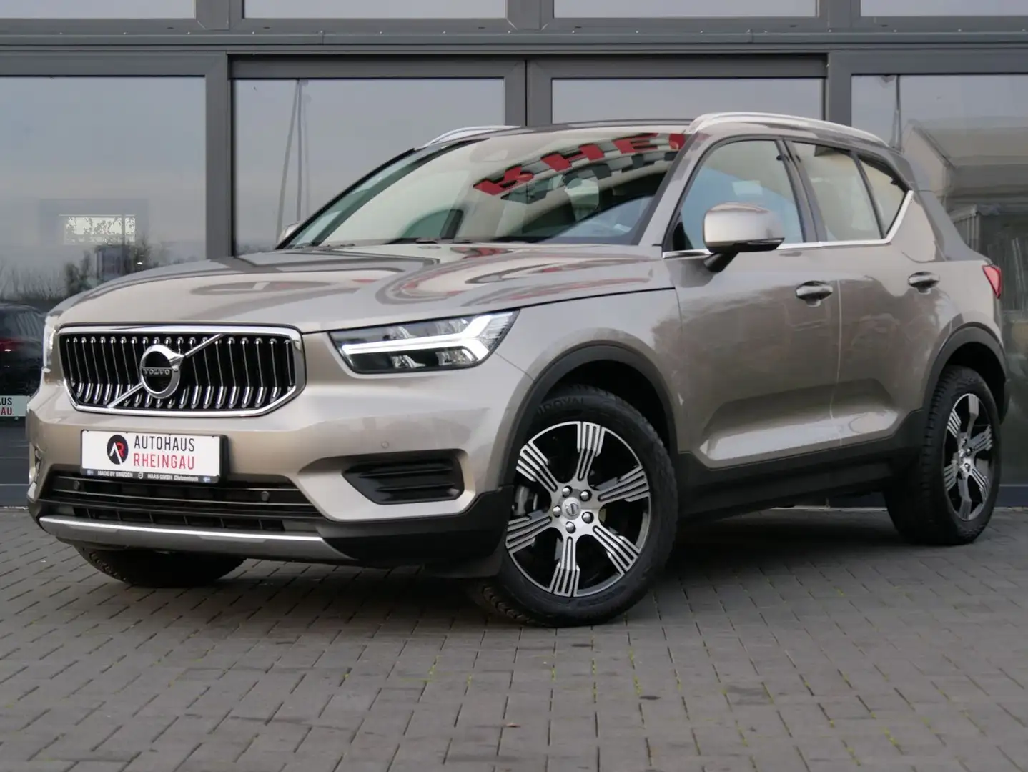 Volvo XC40 DAB RFK LED CarPlay & Android - 1
