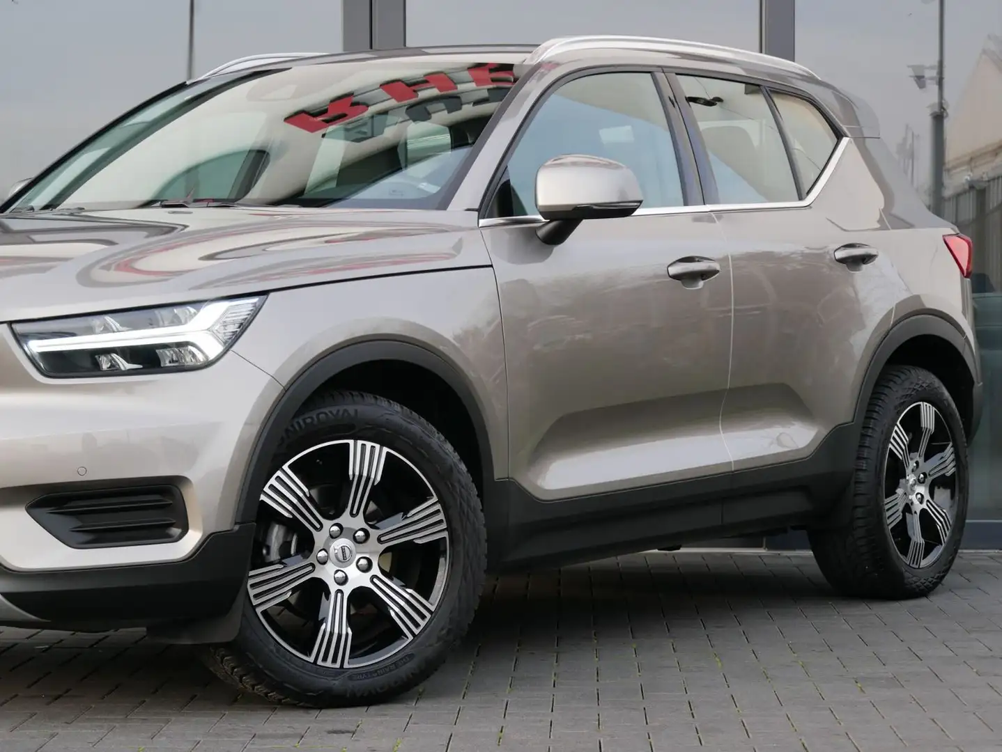 Volvo XC40 DAB RFK LED CarPlay & Android - 2