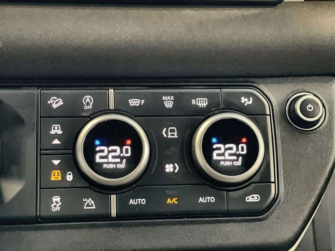 2023 Land Rover Defender 110 P400 X-Dynamic SE Meridian Audio, Air Ride, Ad thumb 27