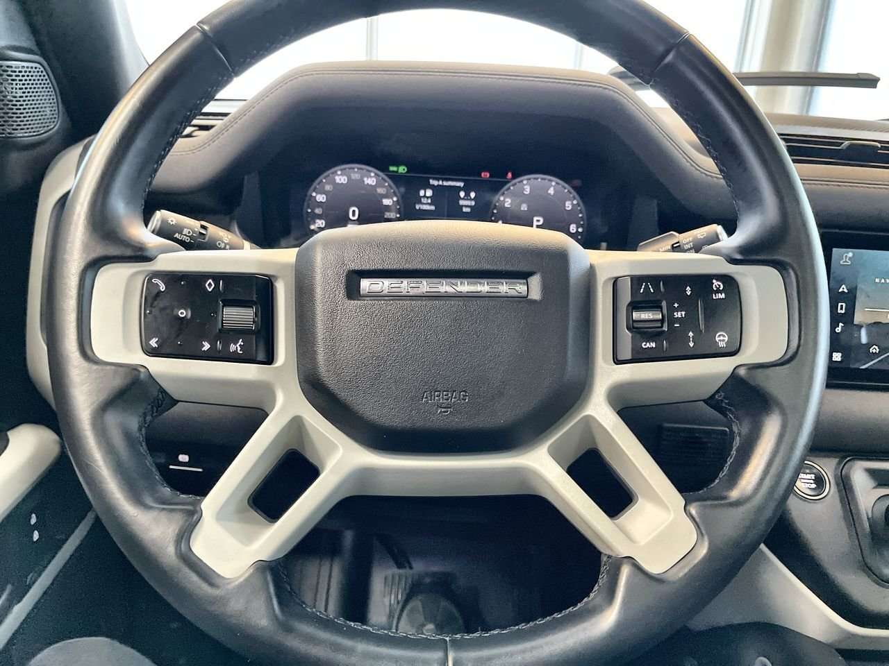 2023 Land Rover Defender 110 P400 X-Dynamic SE Meridian Audio, Air Ride, Ad thumb 22