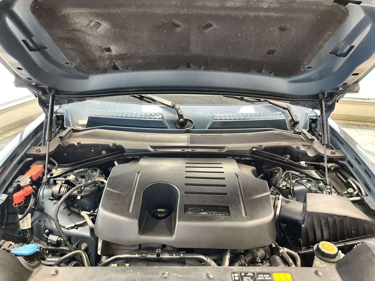 2023 Land Rover Defender 110 P400 X-Dynamic SE Meridian Audio, Air Ride, Ad thumb 34