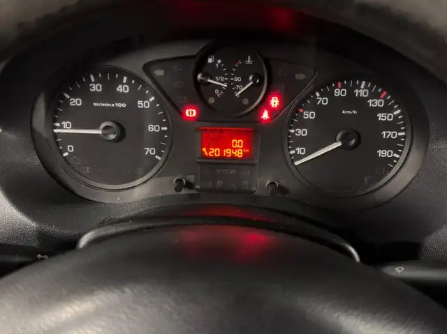 Peugeot Expert view 21