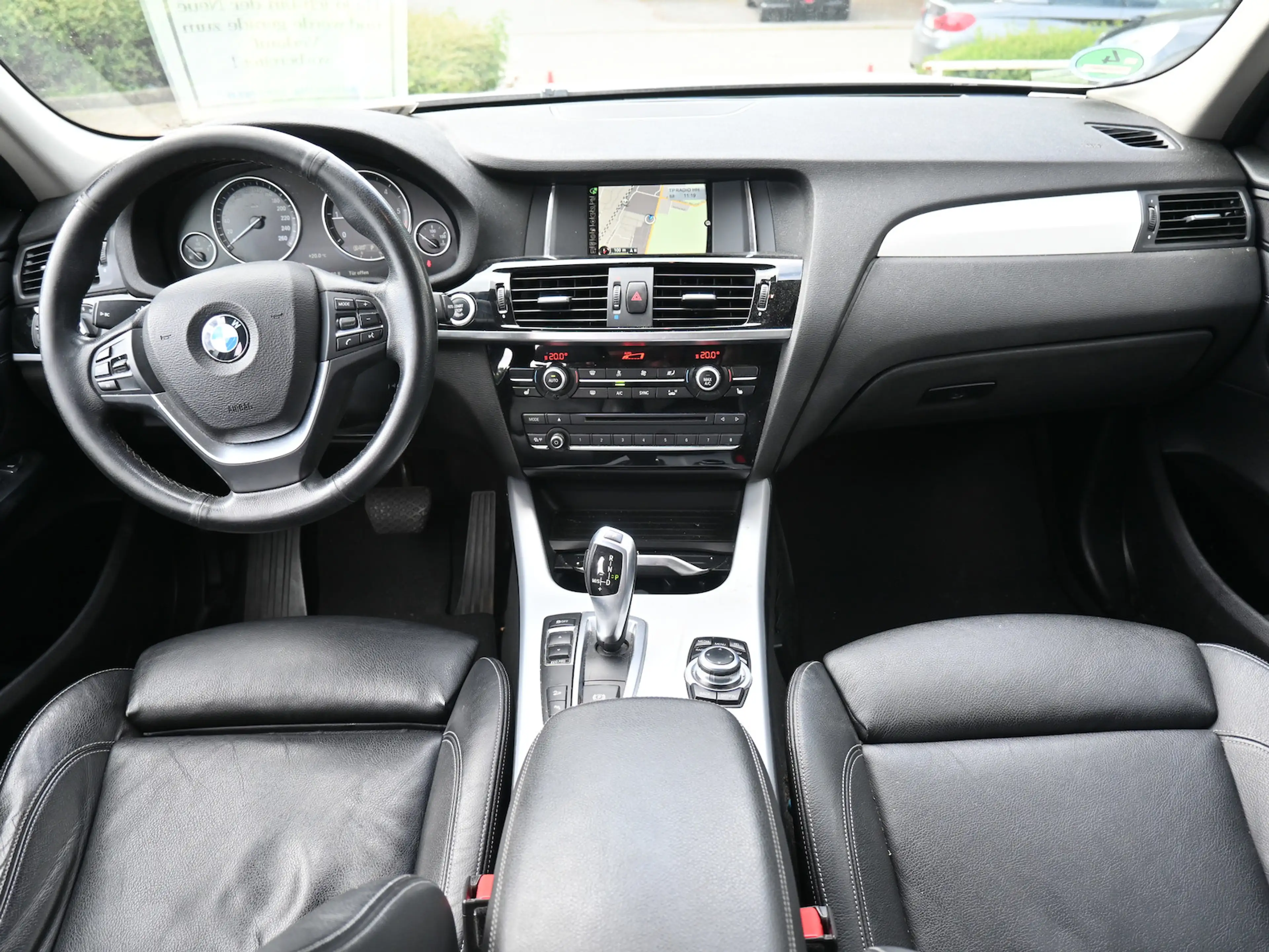 BMW X3 xDrive20dAut Navi Leder BiXen RFKam 2.Hand — photo 3