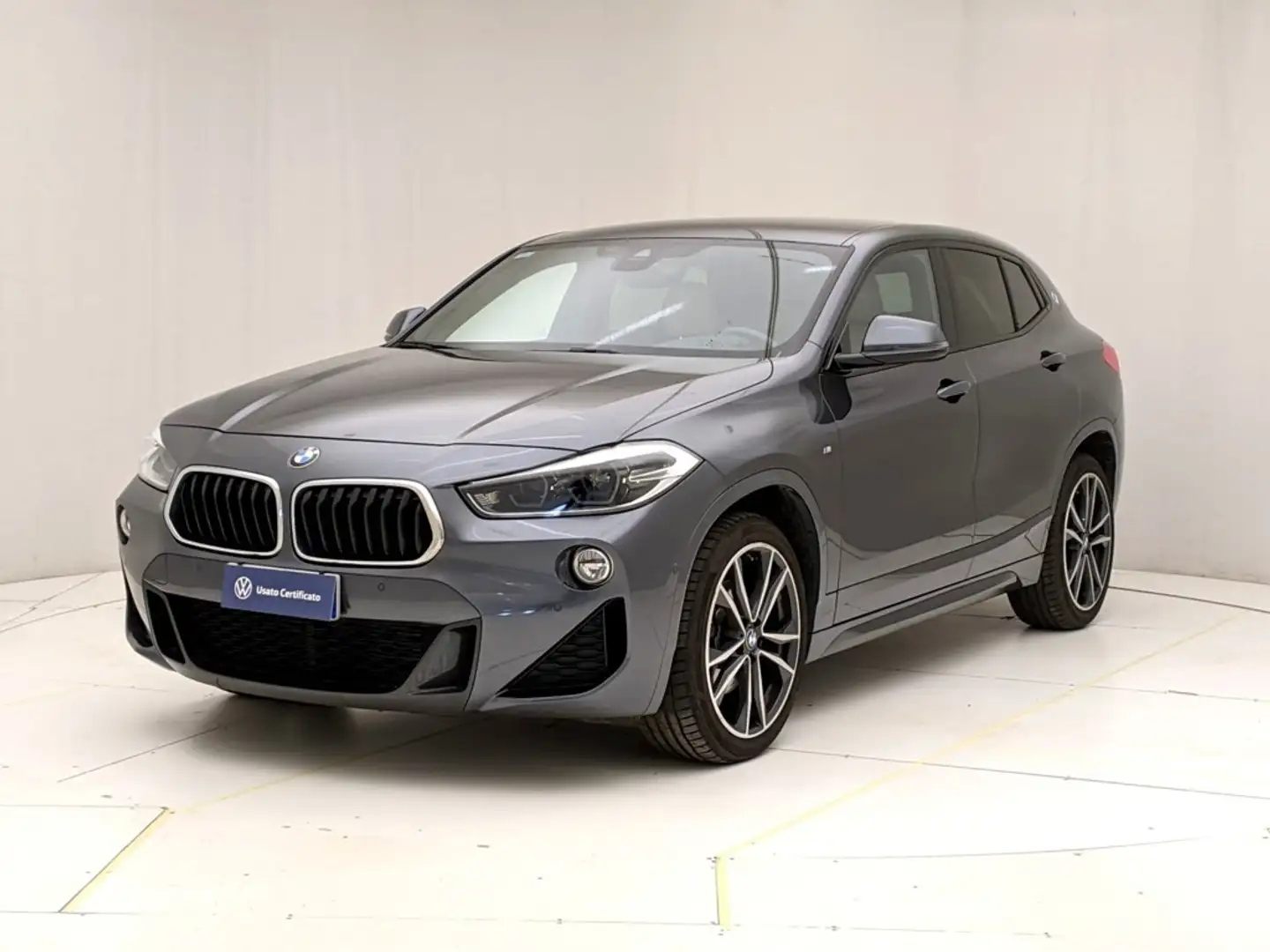 BMW X2 sdrive18d Msport X Grijs - 1