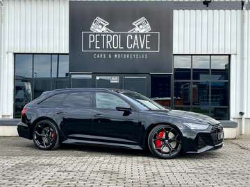 4.0 V8 TFSI Quattro Performance Tiptronic