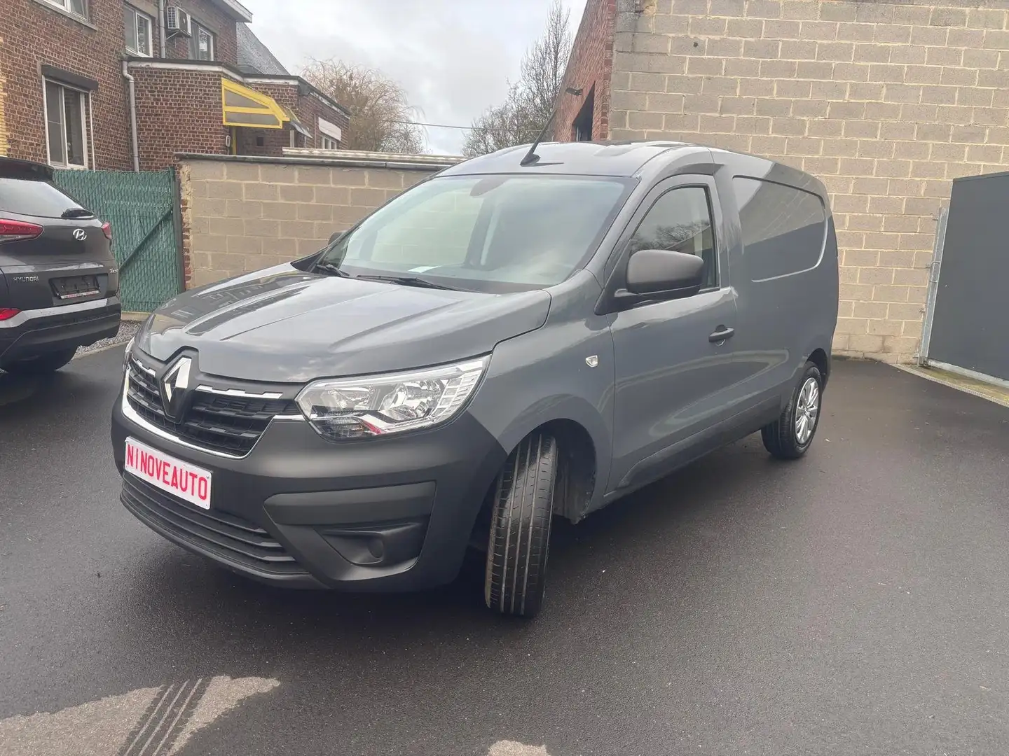 Renault Express 1.5d Blue dCi Ecoleader*Apple Carplay HALFLED Gris - 2