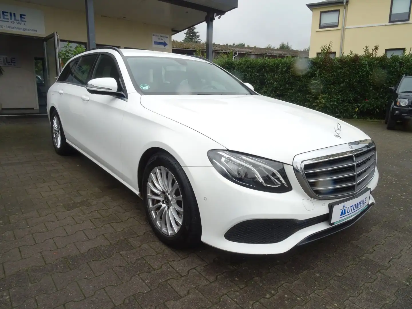 Mercedes-Benz E 200 T LED NAVI KAMERA SHZ PDC Blanco - 2