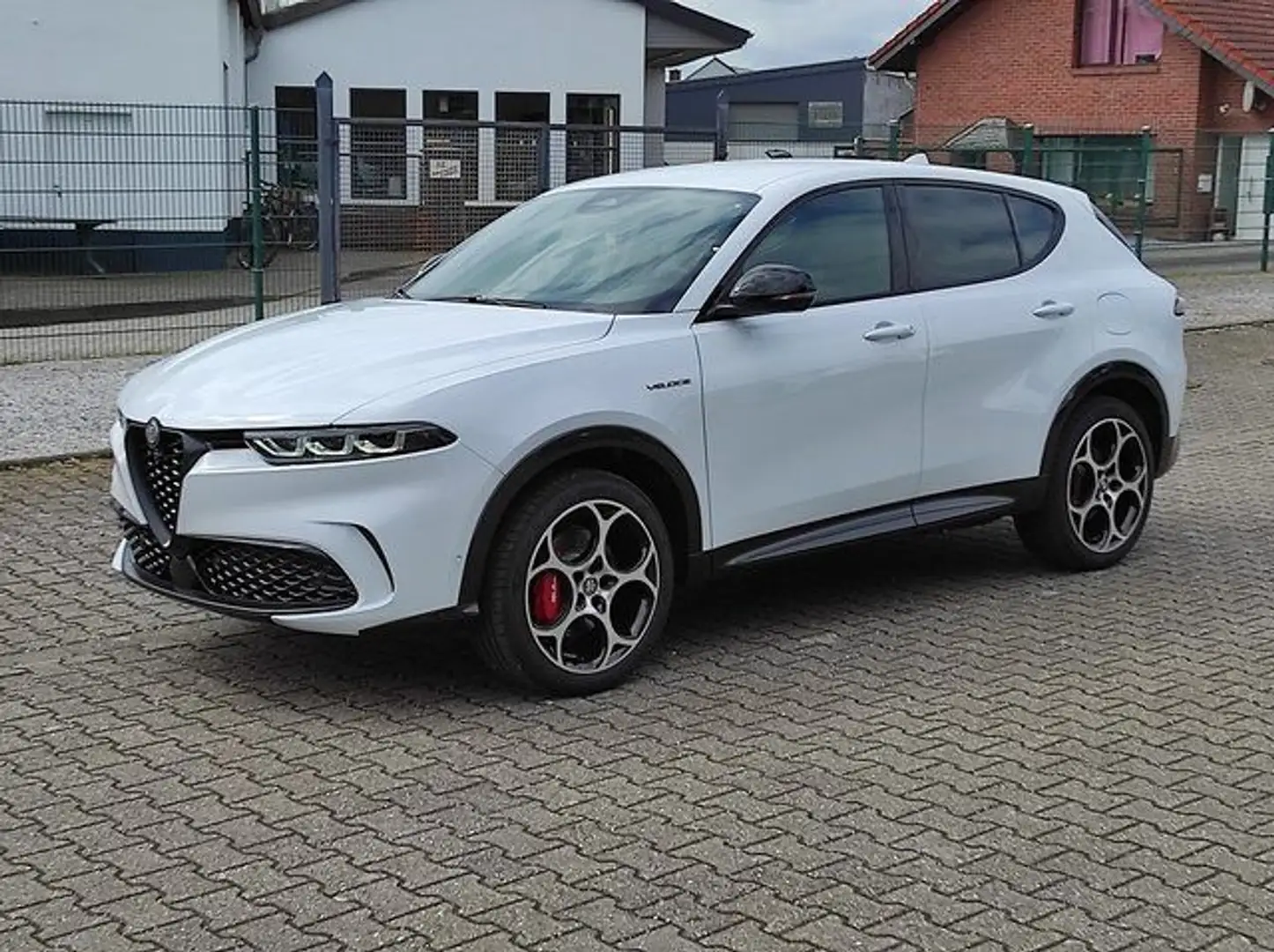 Alfa Romeo Tonale Veloce PHEV #TechPaket #WinterPaket Weiß - 1